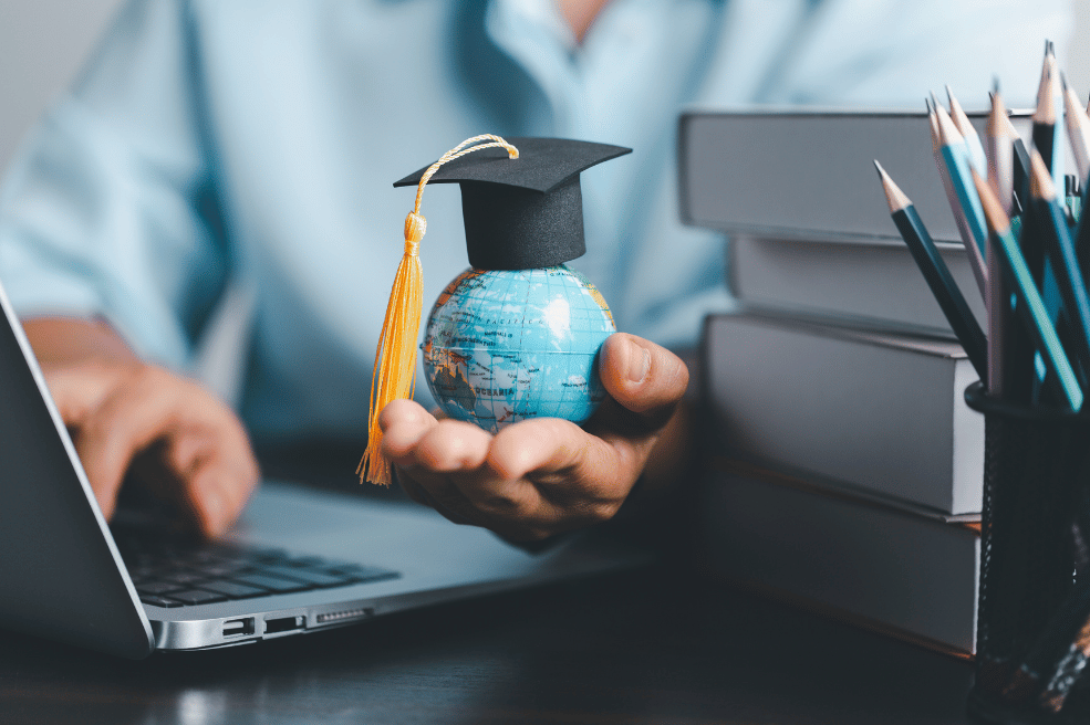 Austrian Universities of Applied Sciences: Admissions, Internships and Career-Focused Degrees