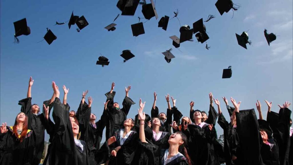 3-Year Bachelor’s to Master’s Abroad: 8 Things Indian Students Should Check Before Applying